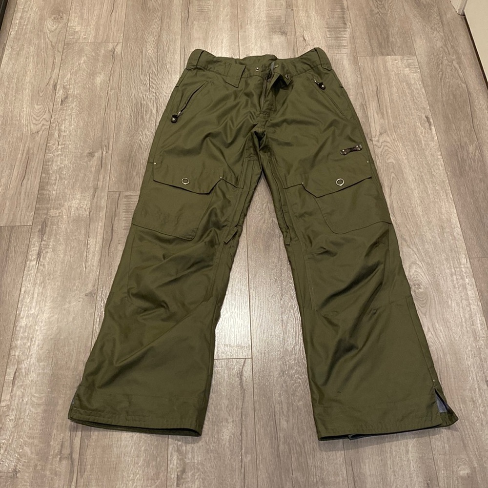 Women’s Snowboarding Pants